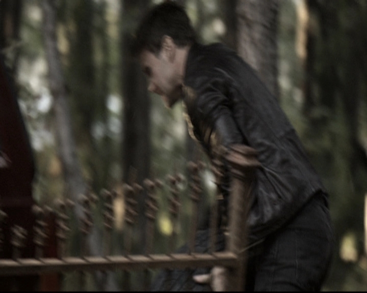 VampireDiariesWorld-dot-nl_6x10ChristmasThroughYourEyes1741.jpg VampireDiariesWorld-dot-nl_6x10ChristmasThroughYourEyes1741.jpg