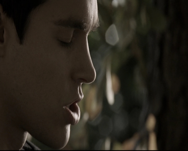 VampireDiariesWorld-dot-nl_6x10ChristmasThroughYourEyes1760.jpg