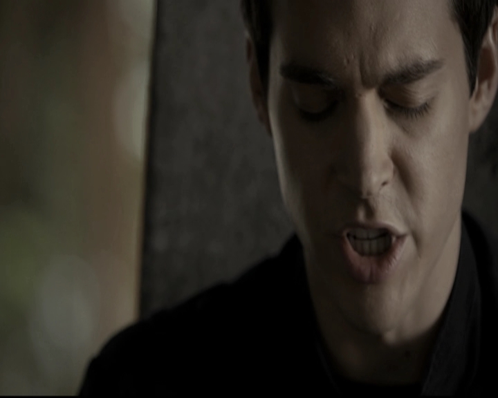 VampireDiariesWorld-dot-nl_6x10ChristmasThroughYourEyes1778.jpg