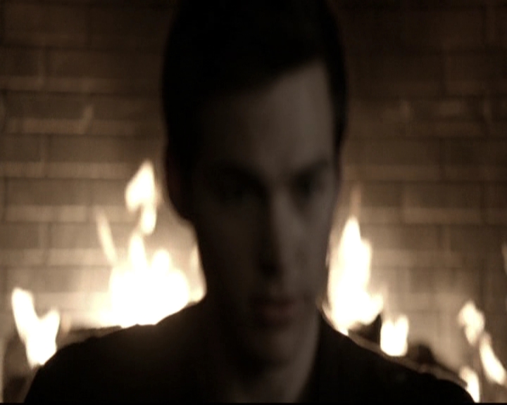 VampireDiariesWorld-dot-nl_6x11WokeUpWithAMonster0018.jpg