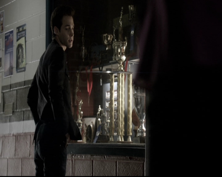 VampireDiariesWorld-dot-nl_6x11WokeUpWithAMonster0542.jpg