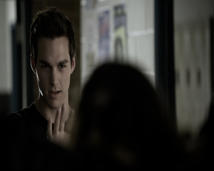 VampireDiariesWorld-dot-nl_6x11WokeUpWithAMonster0583.jpg