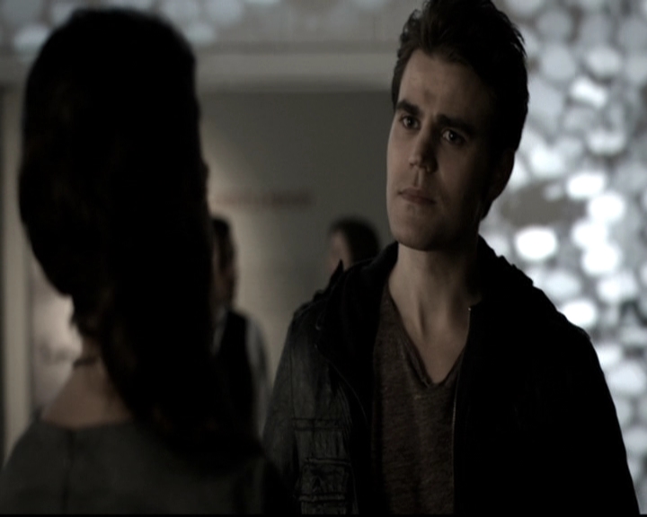 VampireDiariesWorld-dot-nl_6x11WokeUpWithAMonster0727.jpg