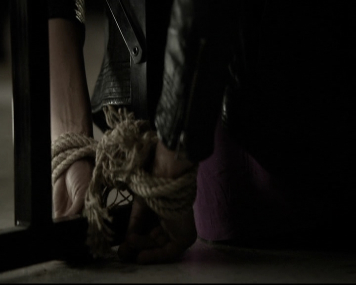 VampireDiariesWorld-dot-nl_6x11WokeUpWithAMonster0844.jpg