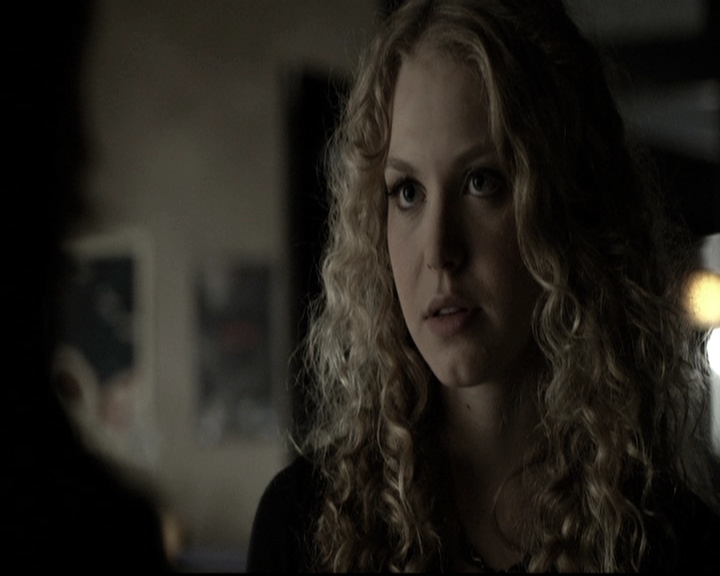 VampireDiariesWorld-dot-nl_6x11WokeUpWithAMonster1088.jpg