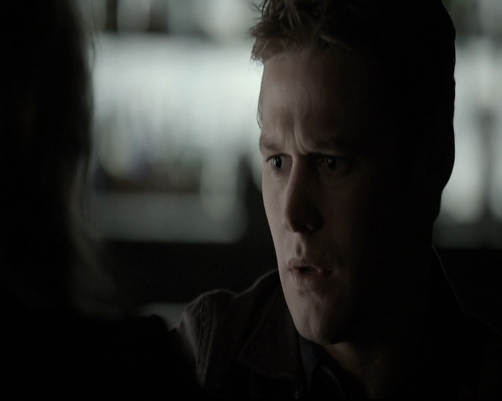 VampireDiariesWorld-dot-nl_6x11WokeUpWithAMonster1138.jpg