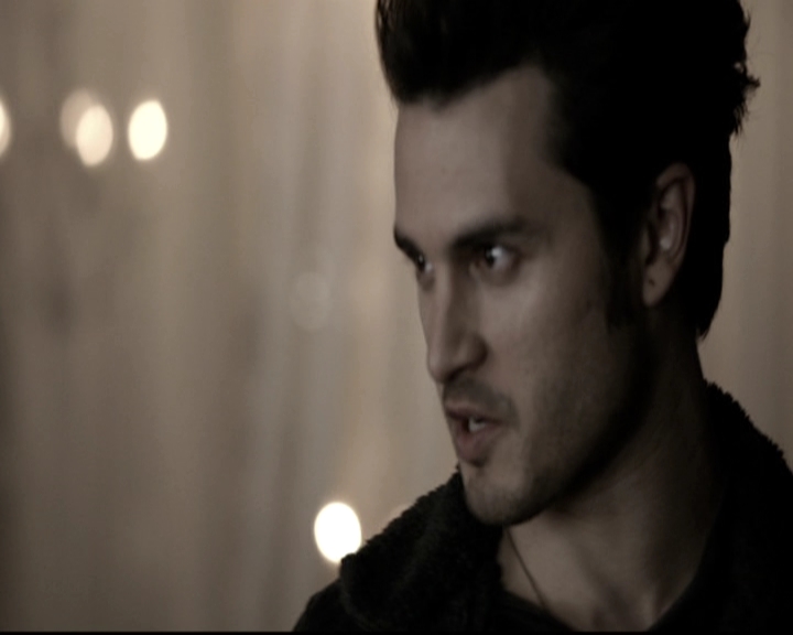 VampireDiariesWorld-dot-nl_6x11WokeUpWithAMonster1860.jpg