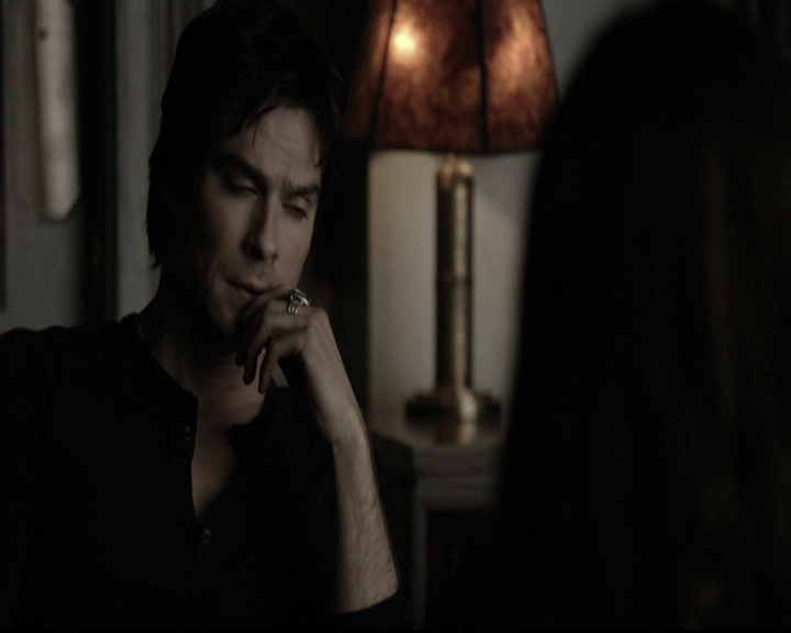 VampireDiariesWorld-dot-nl_6x11WokeUpWithAMonster1932.jpg