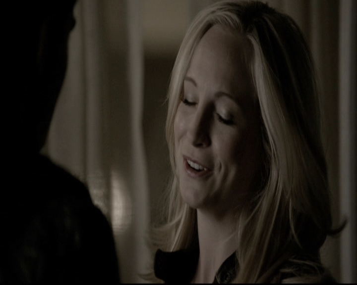 VampireDiariesWorld-dot-nl_6x11WokeUpWithAMonster2050.jpg VampireDiariesWorld-dot-nl_6x11WokeUpWithAMonster2050.jpg