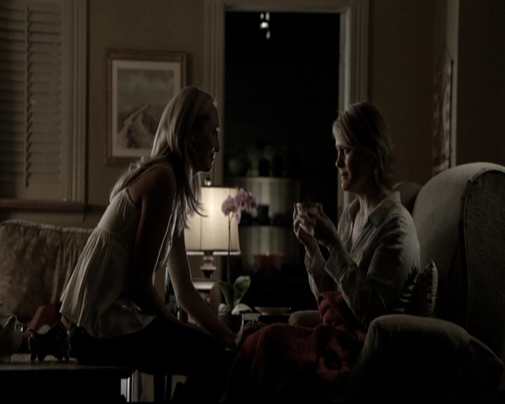 VampireDiariesWorld-dot-nl_6x11WokeUpWithAMonster2264.jpg