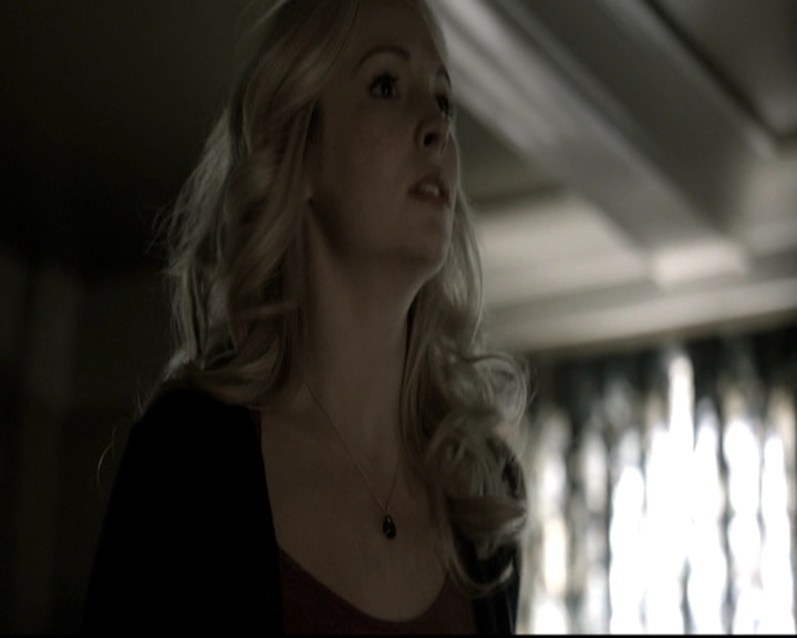 VampireDiariesWorld-dot-nl_6x12PrayerForTheDying0122.jpg