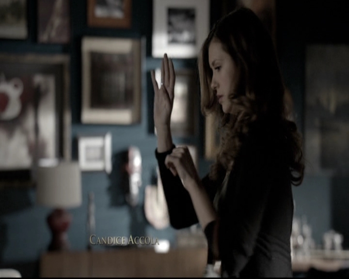 VampireDiariesWorld-dot-nl_6x12PrayerForTheDying0166.jpg
