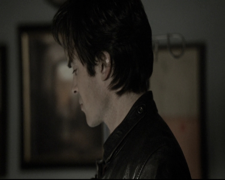 VampireDiariesWorld-dot-nl_6x12PrayerForTheDying0207.jpg