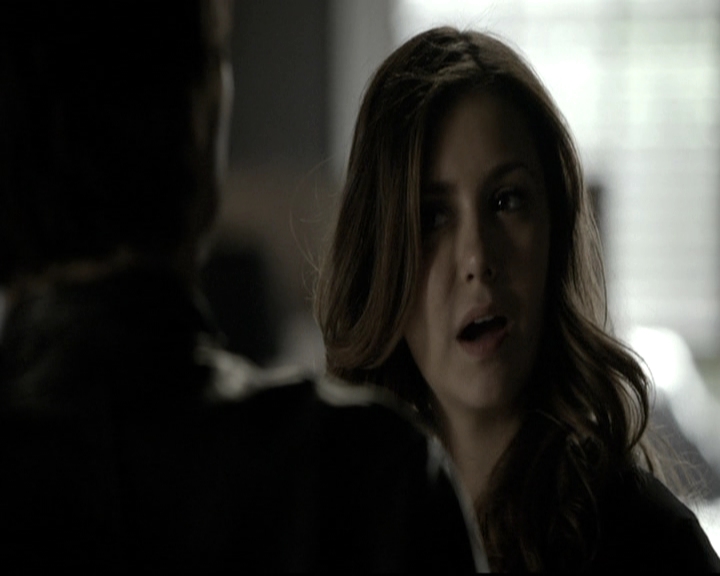 VampireDiariesWorld-dot-nl_6x12PrayerForTheDying0273.jpg