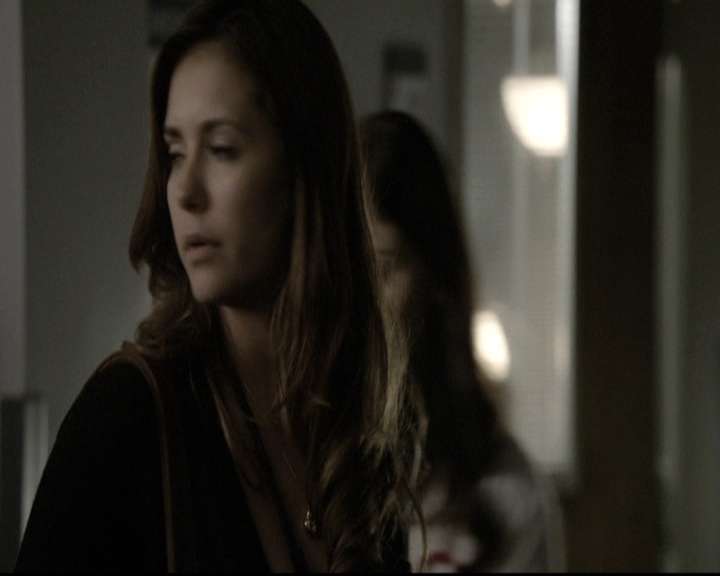 VampireDiariesWorld-dot-nl_6x12PrayerForTheDying0379.jpg