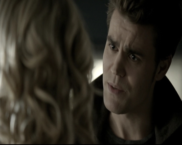 VampireDiariesWorld-dot-nl_6x12PrayerForTheDying0898.jpg