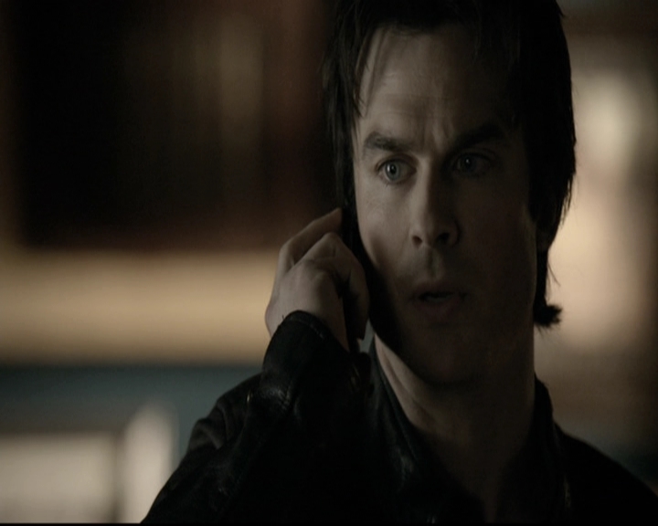 VampireDiariesWorld-dot-nl_6x12PrayerForTheDying1189.jpg