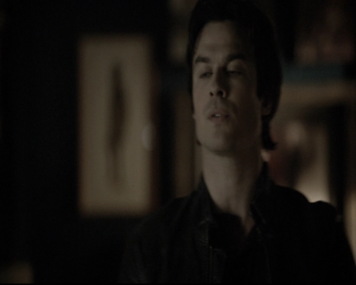 VampireDiariesWorld-dot-nl_6x12PrayerForTheDying1207.jpg