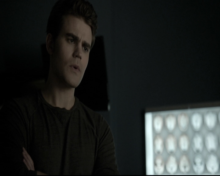VampireDiariesWorld-dot-nl_6x12PrayerForTheDying2065.jpg