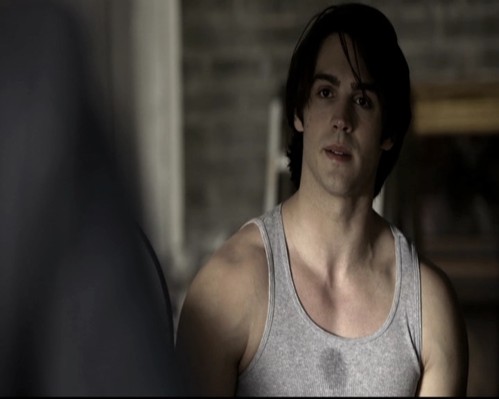VampireDiariesWorld-dot-nl_6x13TheDayITriedTLive0088.jpg