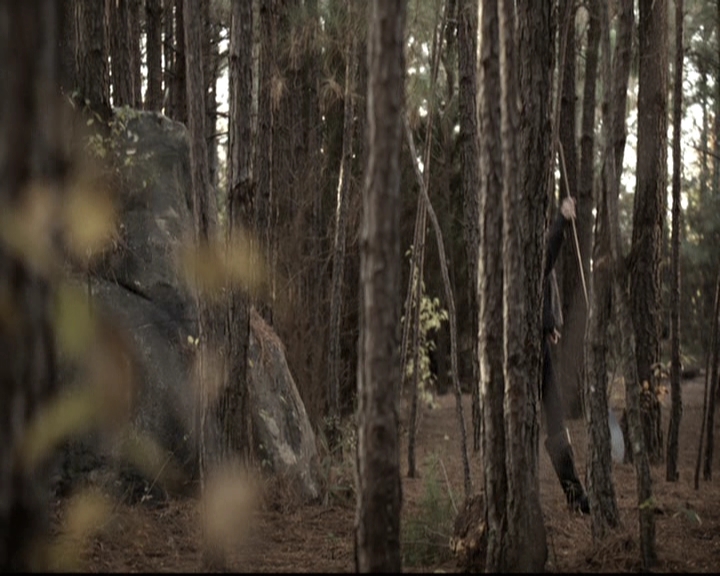 VampireDiariesWorld-dot-nl_6x13TheDayITriedTLive0611.jpg