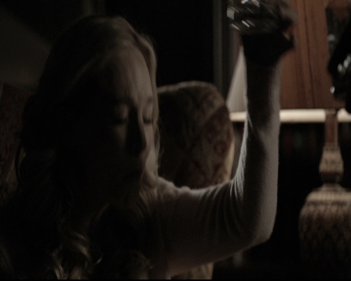 VampireDiariesWorld-dot-nl_6x13TheDayITriedTLive2210.jpg