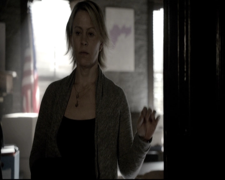 VampireDiariesWorld-dot-nl_6x14Stay0071.jpg