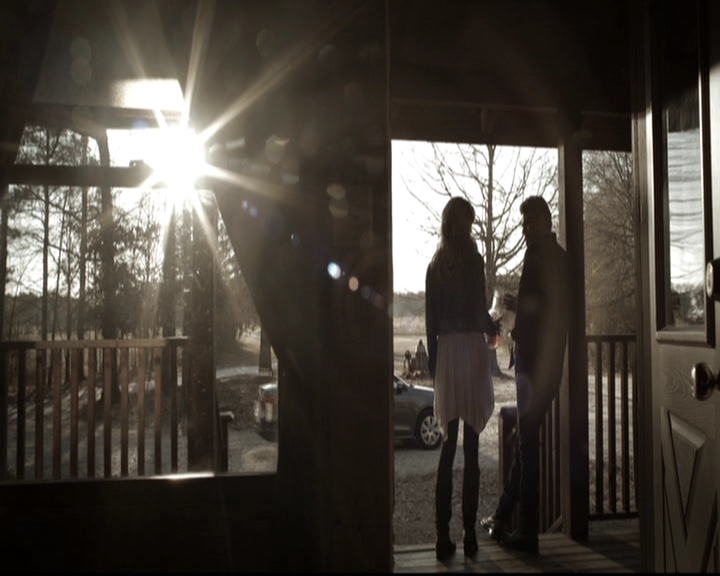 VampireDiariesWorld-dot-nl_6x14Stay1174.jpg