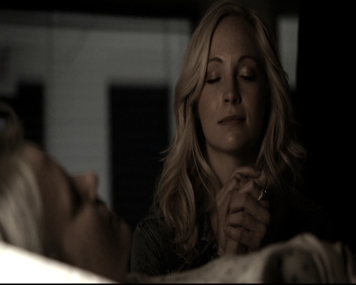 VampireDiariesWorld-dot-nl_6x14Stay2201.jpg