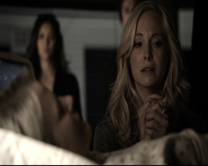 VampireDiariesWorld-dot-nl_6x14Stay2255.jpg
