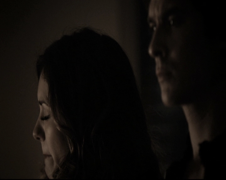 VampireDiariesWorld-dot-nl_6x14Stay2272.jpg