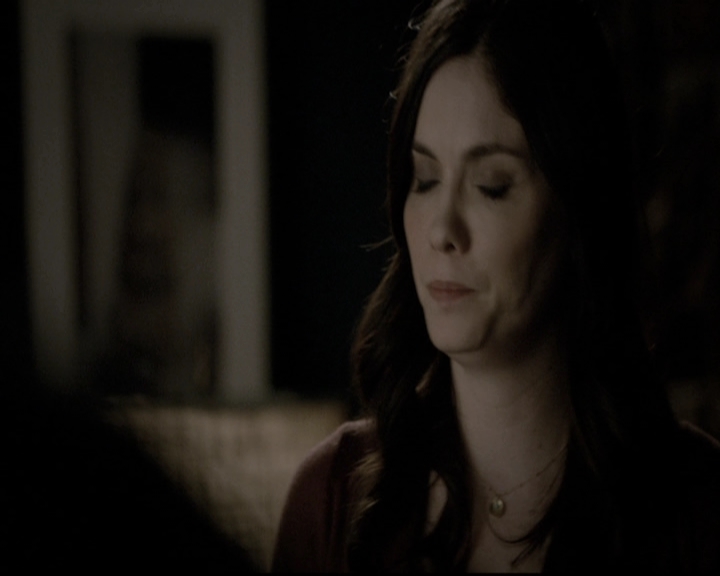 VampireDiariesWorld-dot-nl_6x15LetHerGo1739.jpg