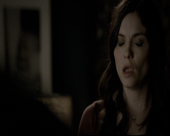 VampireDiariesWorld-dot-nl_6x15LetHerGo1740.jpg