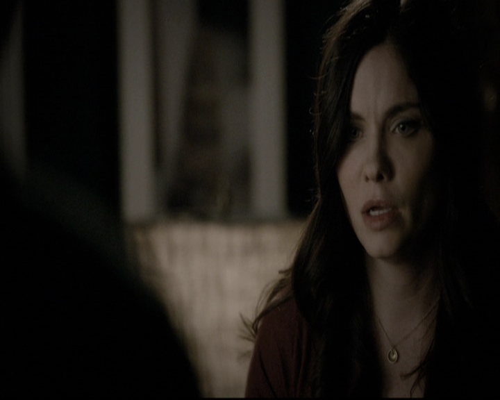 VampireDiariesWorld-dot-nl_6x15LetHerGo1760.jpg
