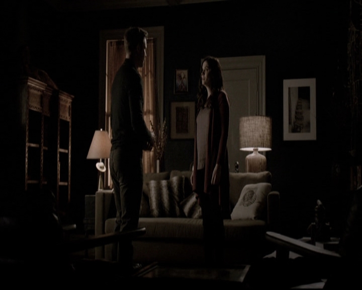 VampireDiariesWorld-dot-nl_6x15LetHerGo1790.jpg