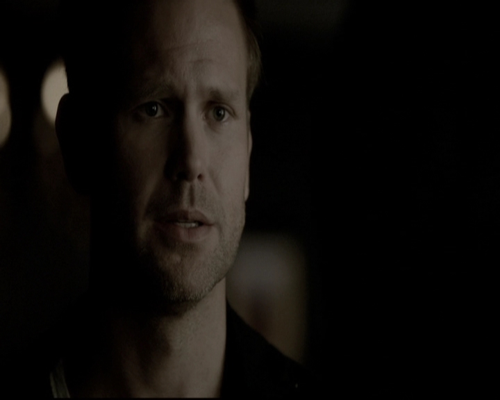 VampireDiariesWorld-dot-nl_6x15LetHerGo1792.jpg