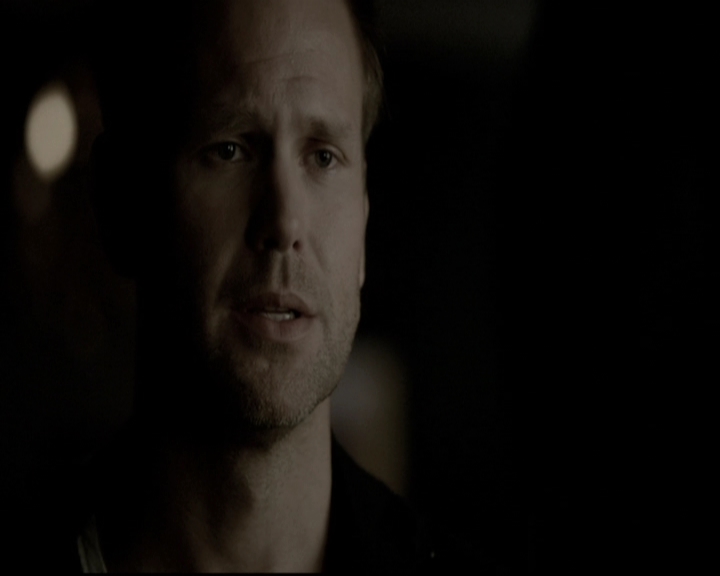 VampireDiariesWorld-dot-nl_6x15LetHerGo1793.jpg