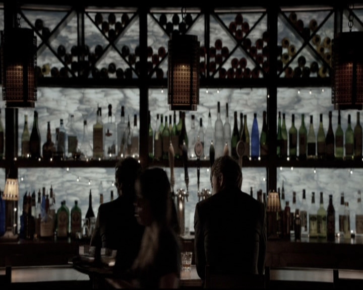 VampireDiariesWorld-dot-nl_6x15LetHerGo1873.jpg