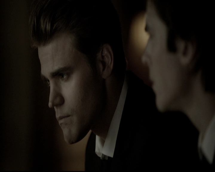 VampireDiariesWorld-dot-nl_6x15LetHerGo1881.jpg