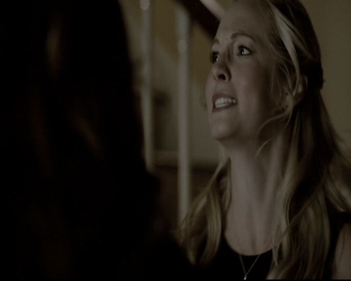 VampireDiariesWorld-dot-nl_6x15LetHerGo2098.jpg