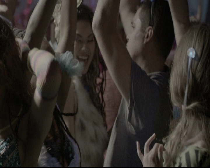 VampireDiariesWorld-dot-nl_6x16TheDownwardSpiral0901.jpg