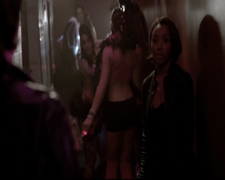 VampireDiariesWorld-dot-nl_6x16TheDownwardSpiral1478.jpg