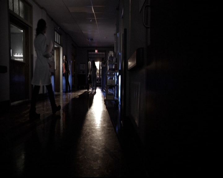 VampireDiariesWorld-dot-nl_6x16TheDownwardSpiral2060.jpg