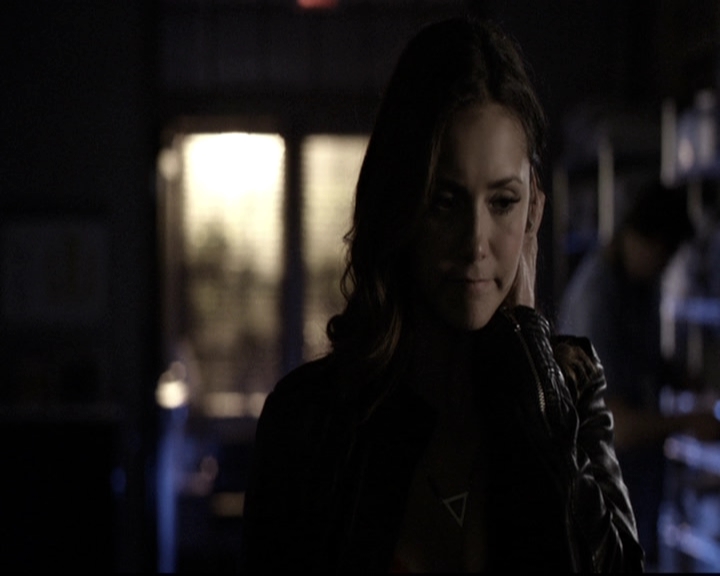VampireDiariesWorld-dot-nl_6x16TheDownwardSpiral2064.jpg