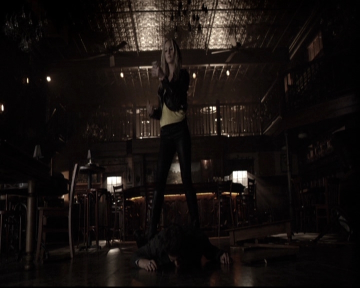 VampireDiariesWorld-dot-nl_6x16TheDownwardSpiral2125.jpg