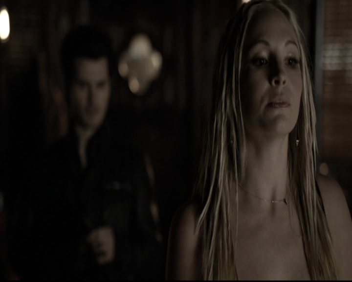 VampireDiariesWorld-dot-nl_6x17ABirdInAGildedCage0050.jpg