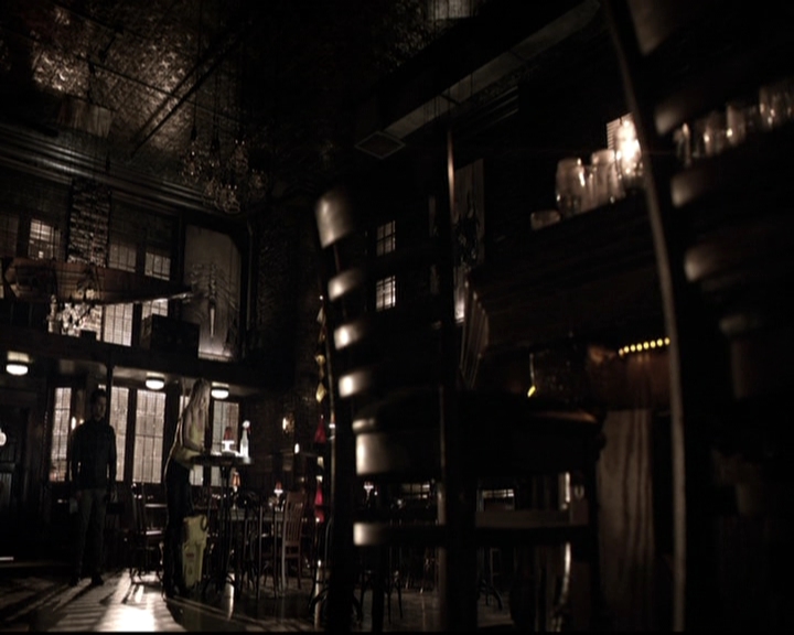 VampireDiariesWorld-dot-nl_6x17ABirdInAGildedCage0062.jpg