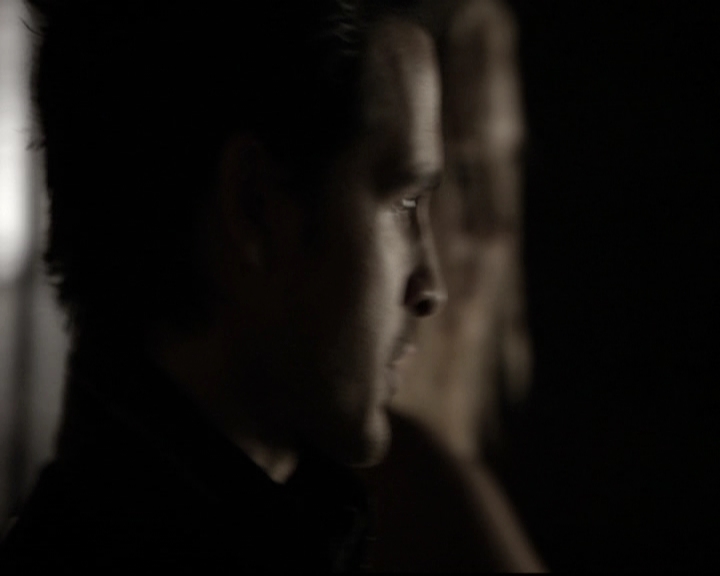 VampireDiariesWorld-dot-nl_6x17ABirdInAGildedCage0066.jpg
