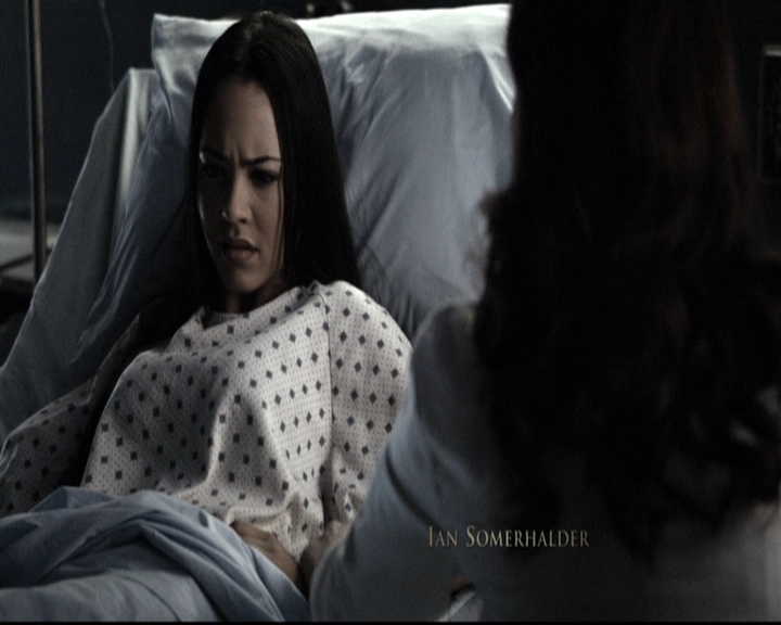 VampireDiariesWorld-dot-nl_6x17ABirdInAGildedCage0183.jpg