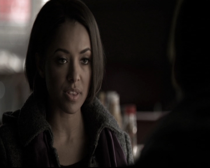 VampireDiariesWorld-dot-nl_6x17ABirdInAGildedCage0431.jpg